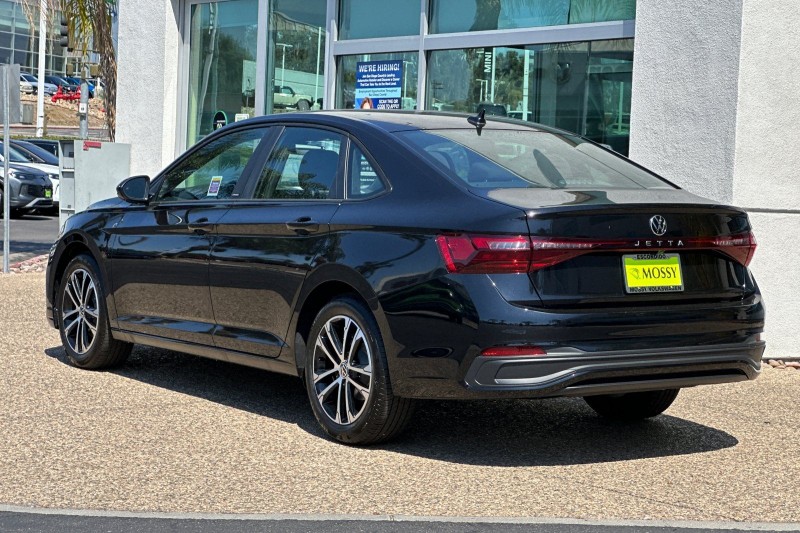 2025 Volkswagen Jetta 1.5T Sport 3VWBX7BU6SM099983