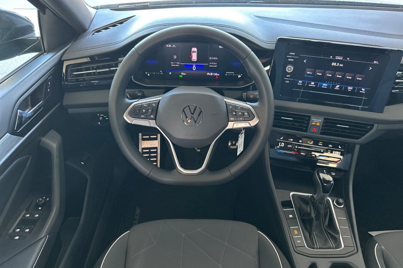 2025 Volkswagen Jetta 1.5T Sport 3VWBX7BU6SM099983