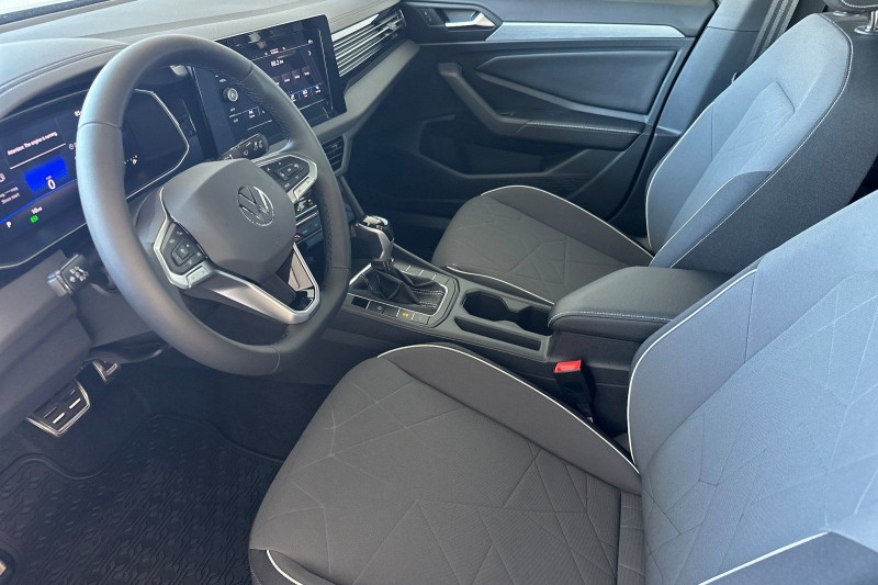 2025 Volkswagen Jetta 1.5T Sport 3VWBX7BU6SM099983