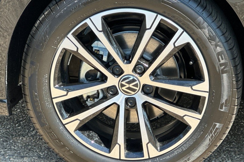 2025 Volkswagen Jetta 1.5T Sport 3VWBX7BU6SM099983