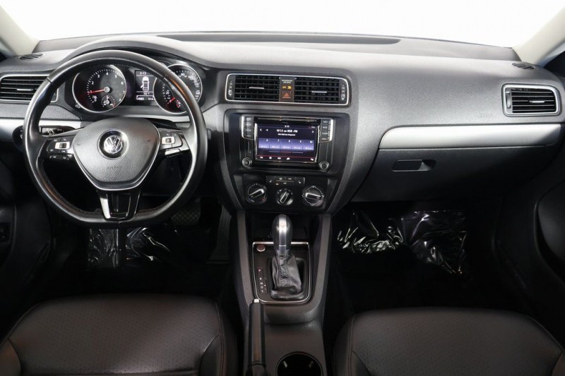 2017 Volkswagen Jetta 1.4T SE 3VWDB7AJ9HM266943