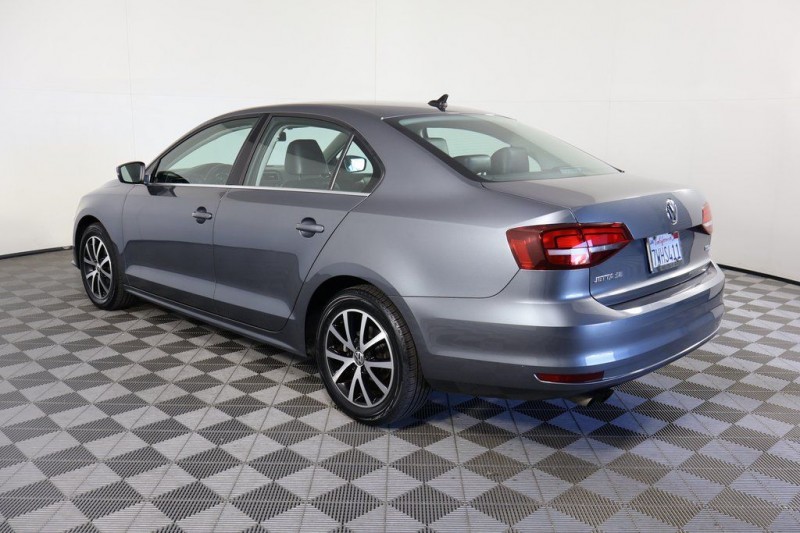 2017 Volkswagen Jetta 1.4T SE 3VWDB7AJ9HM266943