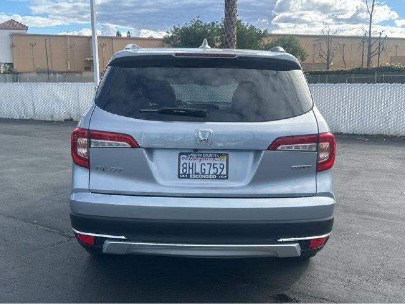2019 Honda Pilot Touring 5FNYF5H90KB003454