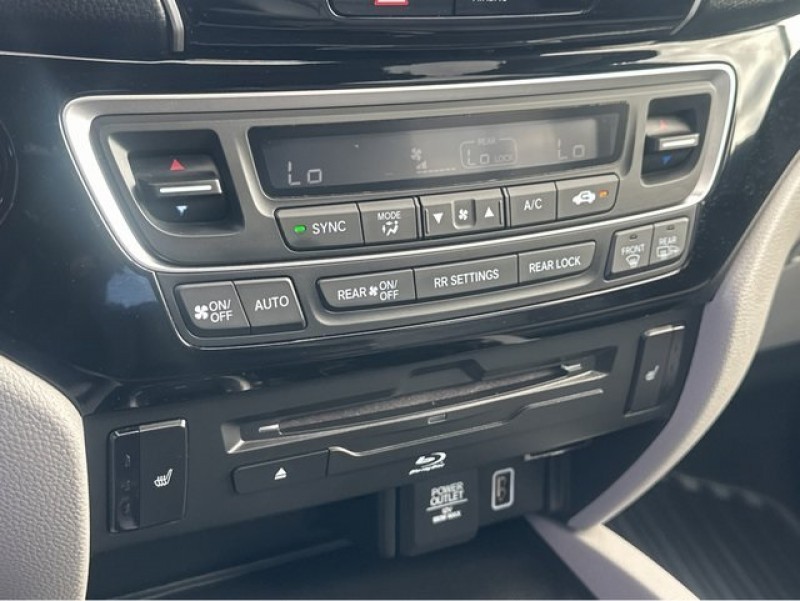 2019 Honda Pilot Touring 5FNYF5H90KB003454