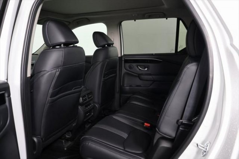 2025 Honda Pilot Touring 5FNYG1H75SB189366