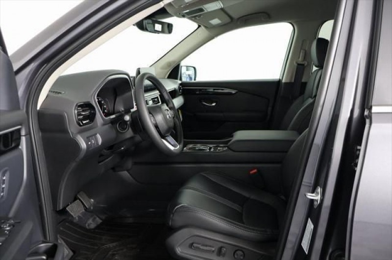 2025 Honda Pilot EX-L 5FNYG2H45SB046400