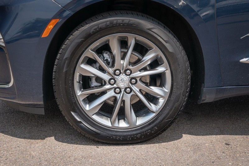 2022 Buick Enclave Avenir 5GAEVCKW1NJ164628