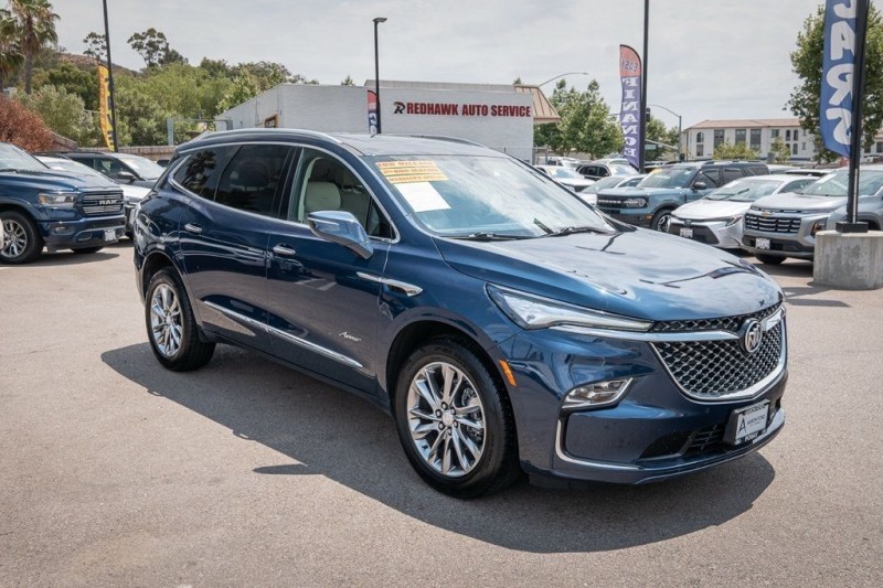 2022 Buick Enclave Avenir 5GAEVCKW1NJ164628