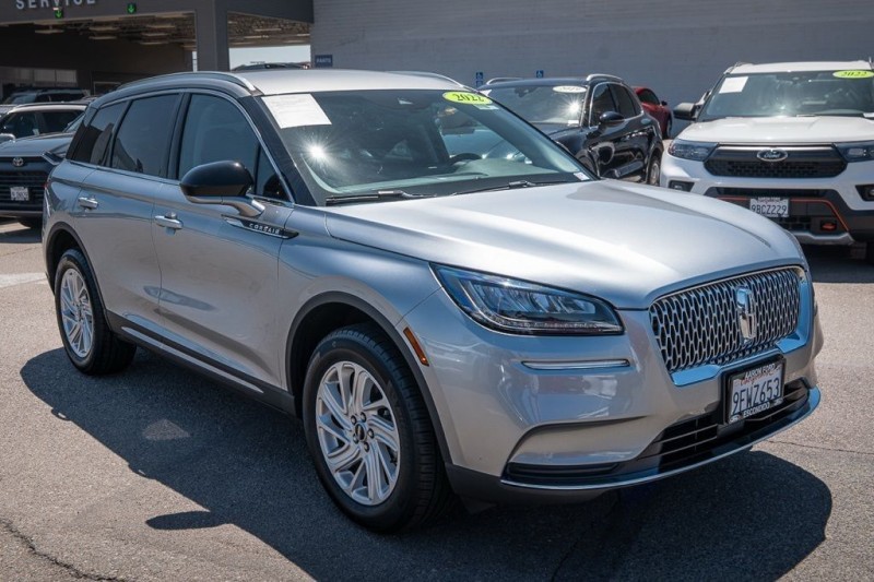 2022 Lincoln Corsair Standard 5LMCJ1C96NUL33788
