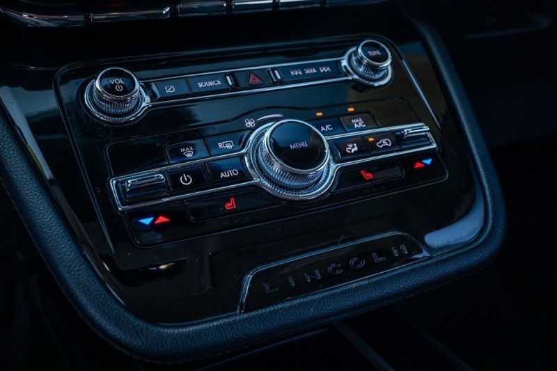 2022 Lincoln Corsair Standard 5LMCJ1C96NUL33788