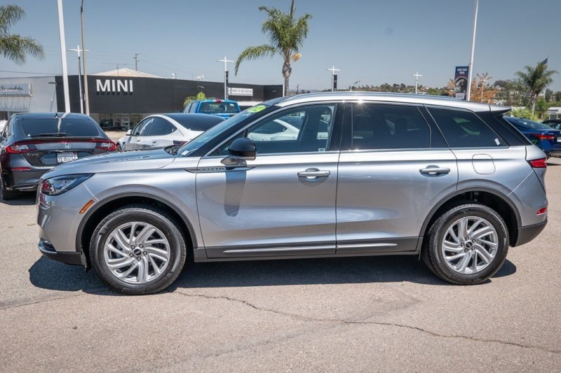 2022 Lincoln Corsair Standard 5LMCJ1C96NUL33788