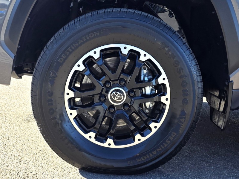 2024 Toyota Tundra 4WD SR5 5TFLA5DA9RX135699