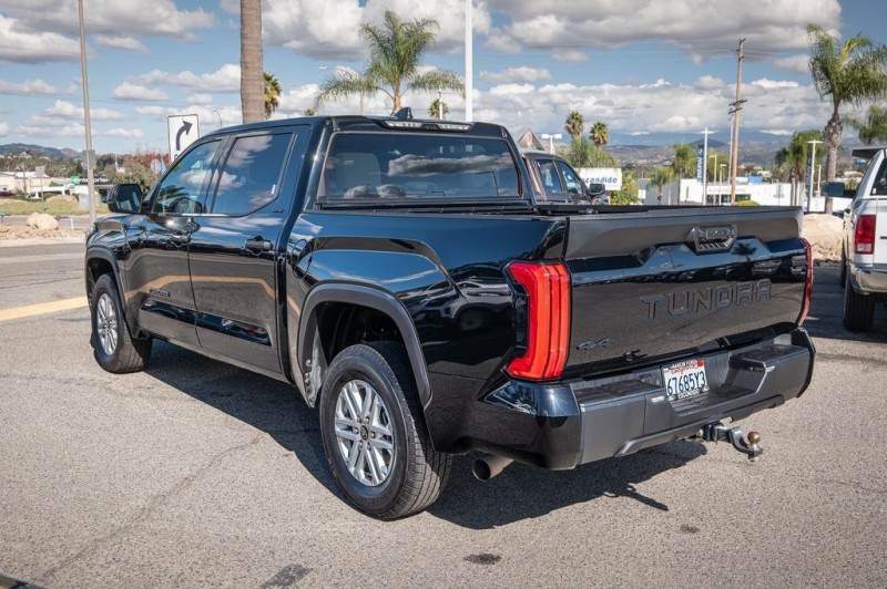 2024 Toyota Tundra SR5 5TFLA5DB9RX172986