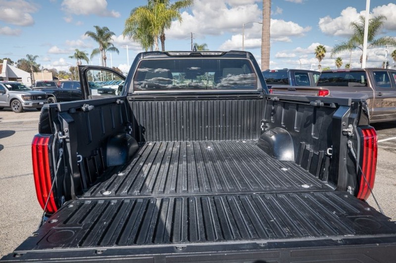 2024 Toyota Tundra SR5 5TFLA5DB9RX172986