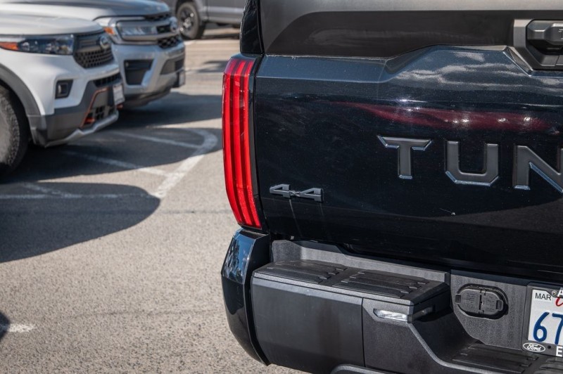 2024 Toyota Tundra SR5 5TFLA5DB9RX172986