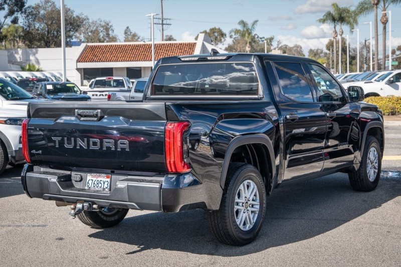 2024 Toyota Tundra SR5 5TFLA5DB9RX172986