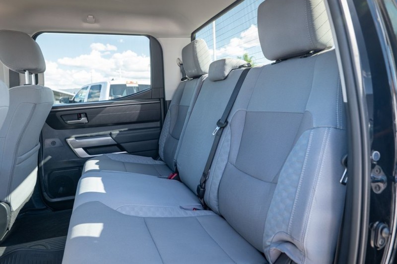 2024 Toyota Tundra SR5 5TFLA5DB9RX172986