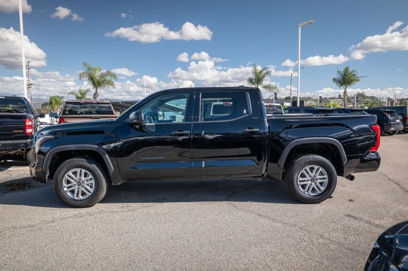 2024 Toyota Tundra SR5 5TFLA5DB9RX172986