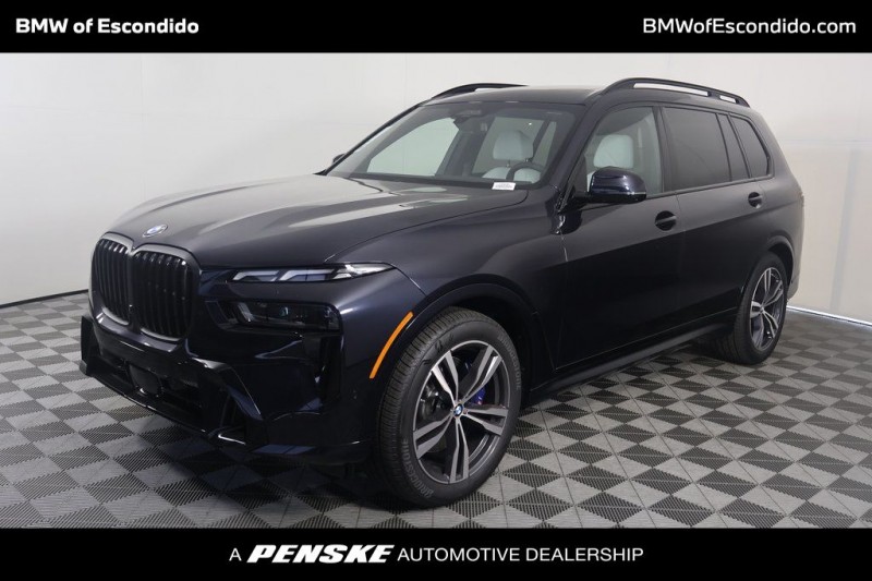 2026 BMW X7 xDrive40i 5UX23EM06T9028794