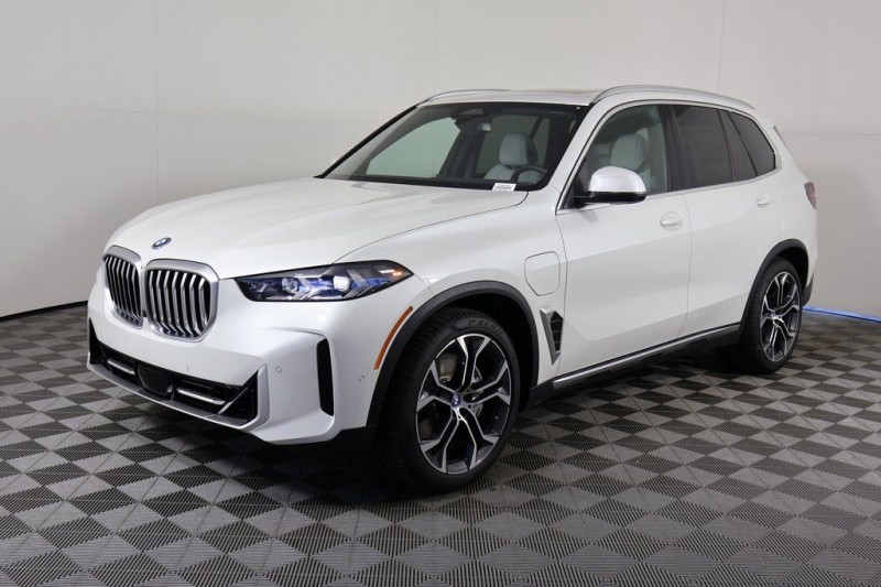 2025 BMW X5 xDrive50e 5UX43EU09S9Z08167