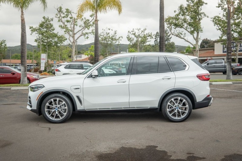 2022 BMW X5 xDrive45e 5UXTA6C08N9K14003