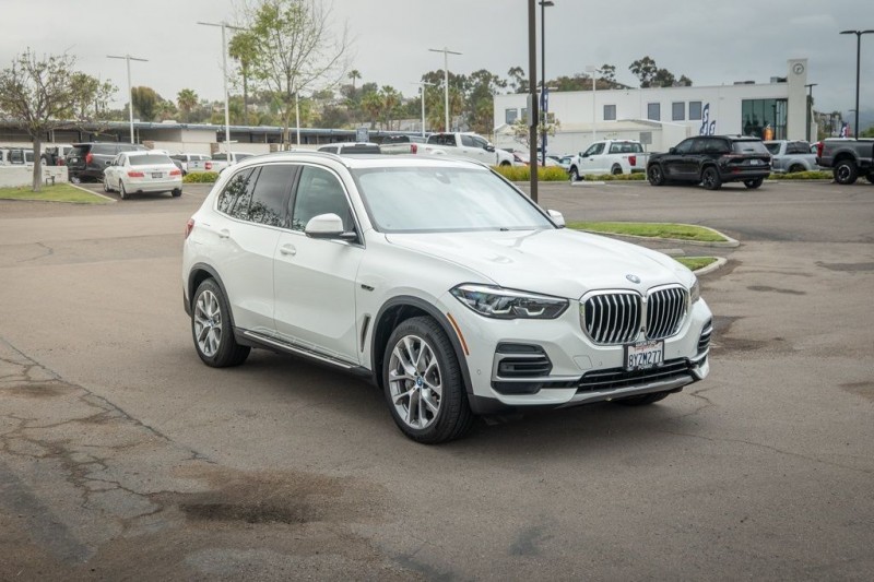 2022 BMW X5 xDrive45e 5UXTA6C08N9K14003