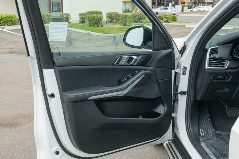 2022 BMW X5 xDrive45e 5UXTA6C08N9K14003