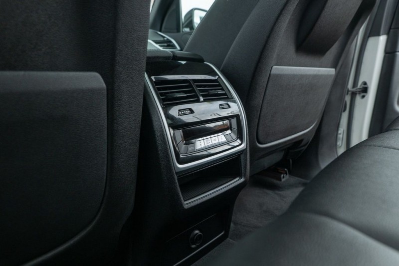 2022 BMW X5 xDrive45e 5UXTA6C08N9K14003