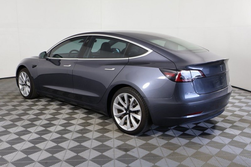 2018 Tesla Model 3 Mid Range 5YJ3E1EA5JF010919