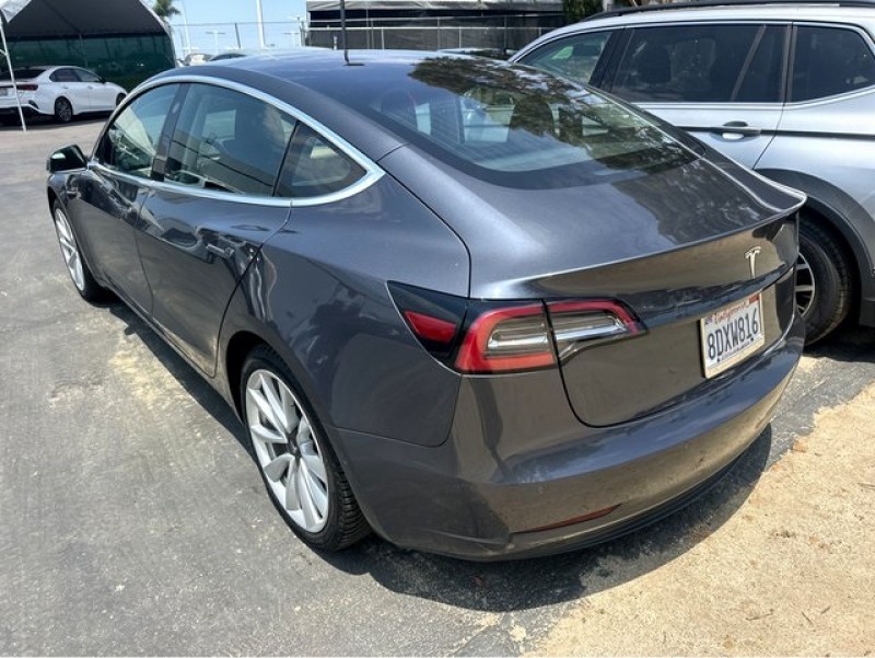 2018 Tesla Model 3 Long Range 5YJ3E1EA9JF010812
