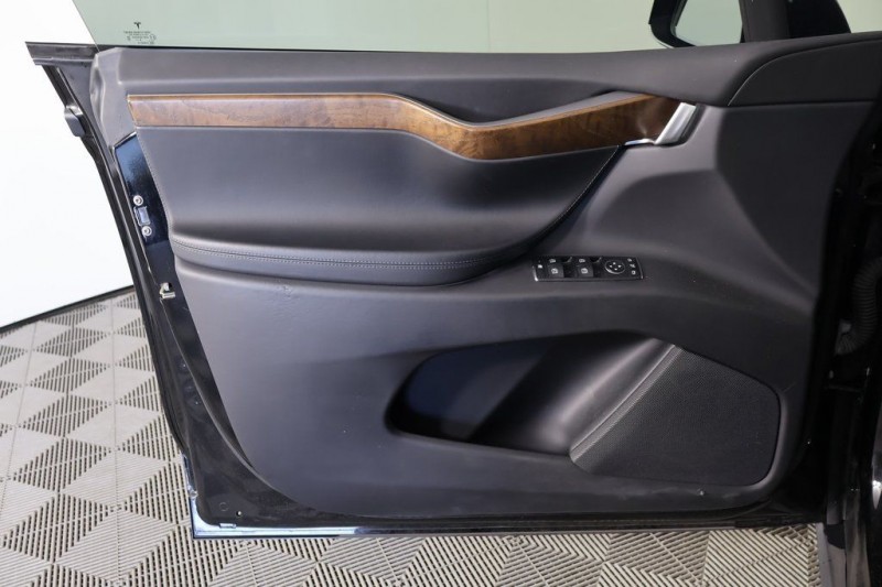 2021 Tesla Model X Long Range 5YJXCDE28MF325011