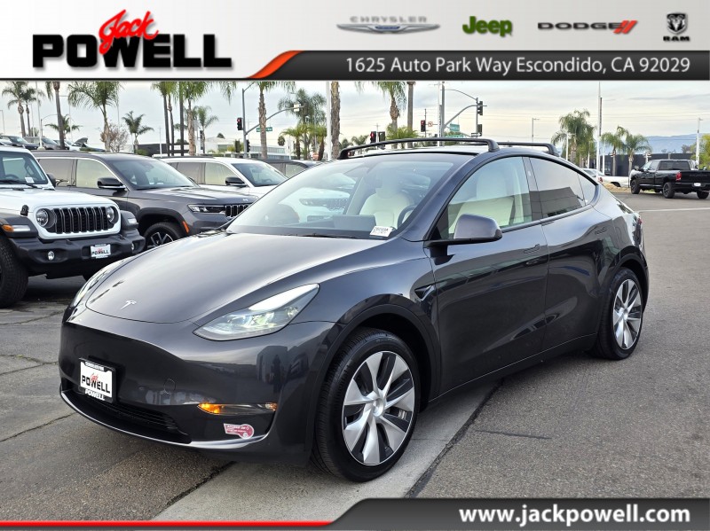 2024 Tesla Model Y Long Range 7SAYGAEE2RF010037