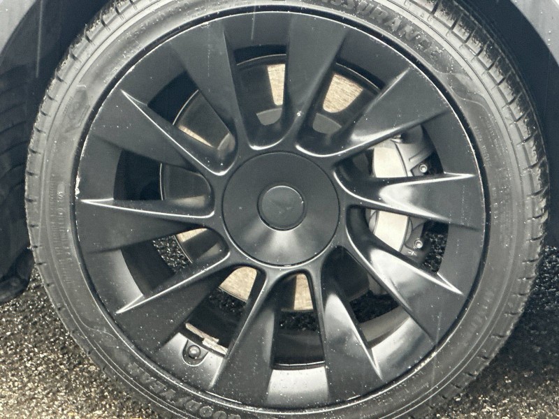 2022 Tesla Model Y Long Range 7SAYGAEE9NF346522