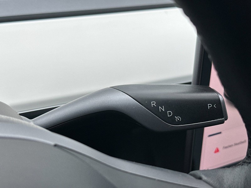 2022 Tesla Model Y Long Range 7SAYGAEE9NF346522