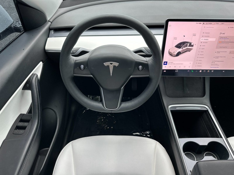 2022 Tesla Model Y Long Range 7SAYGAEE9NF346522