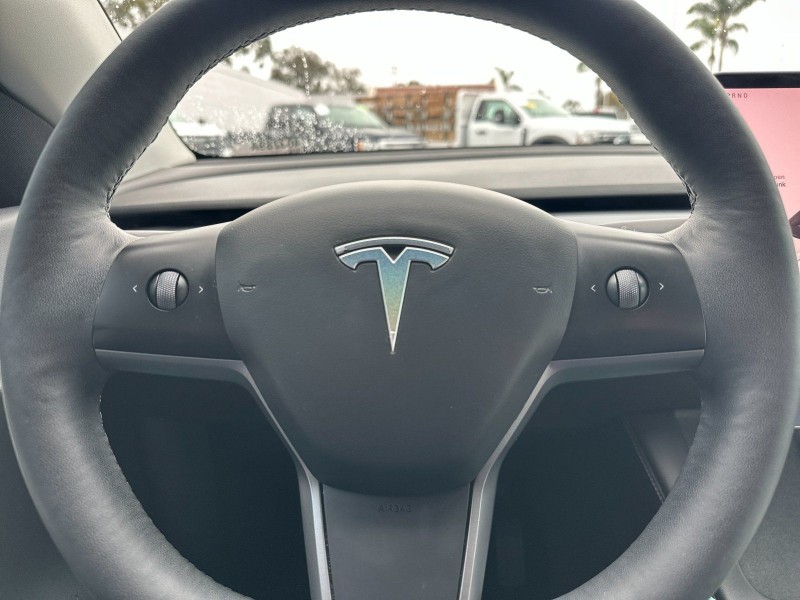 2022 Tesla Model Y Long Range 7SAYGAEE9NF346522