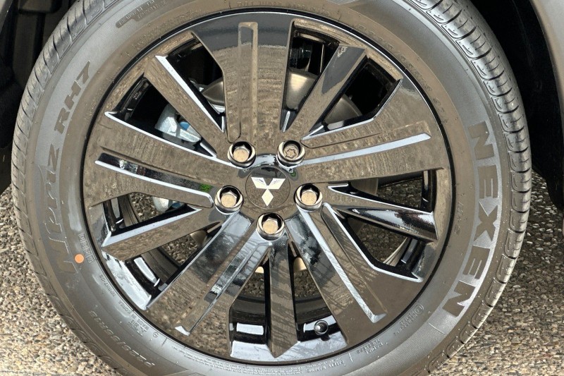 2025 Mitsubishi Outlander Sport  JA4ARUAU2SU007640