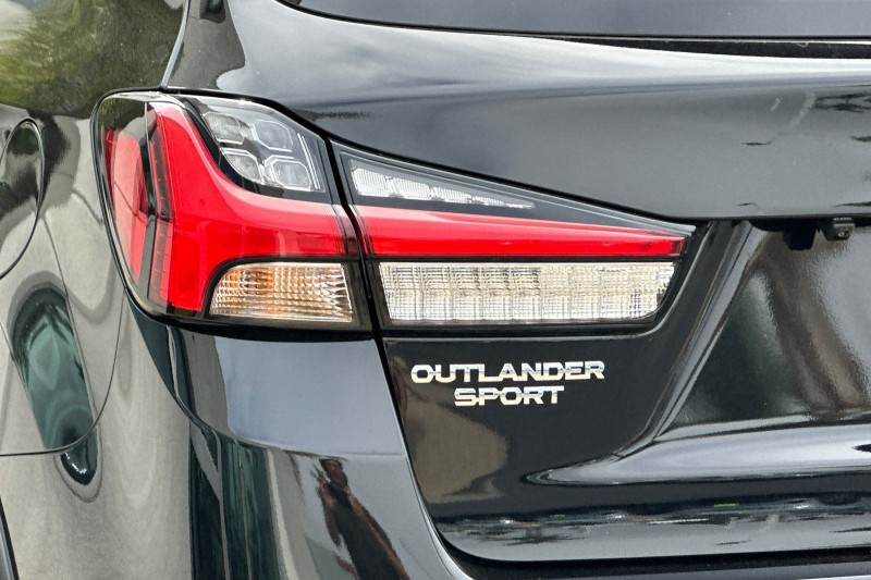 2025 Mitsubishi Outlander Sport  JA4ARUAU2SU007640
