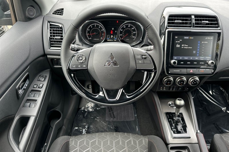 2025 Mitsubishi Outlander Sport  JA4ARUAU2SU007640