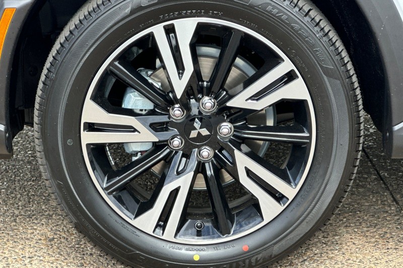 2025 Mitsubishi Eclipse Cross SE - Photo 26