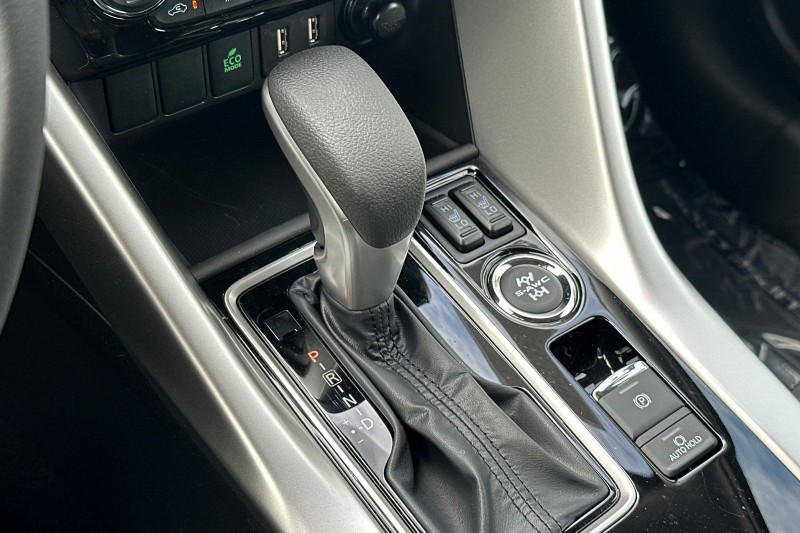 2025 Mitsubishi Eclipse Cross SE - Photo 21