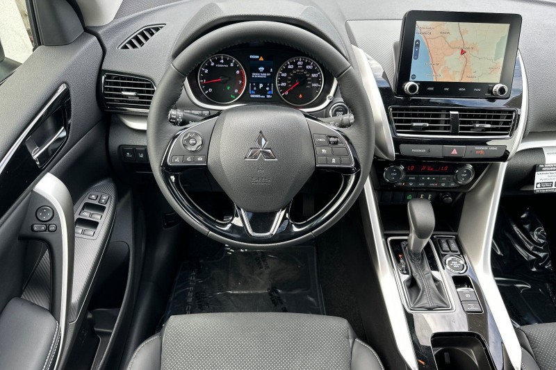 2025 Mitsubishi Eclipse Cross SE - Photo 13