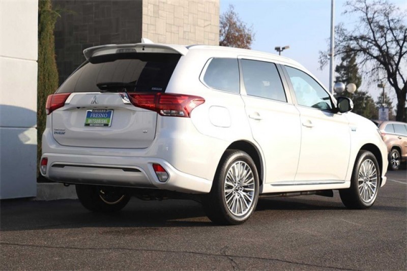 2022 Mitsubishi Outlander PHEV JA4J2VA70NZ050126 2022 Mitsubishi Outlander PHEV JA4J2VA70NZ050126