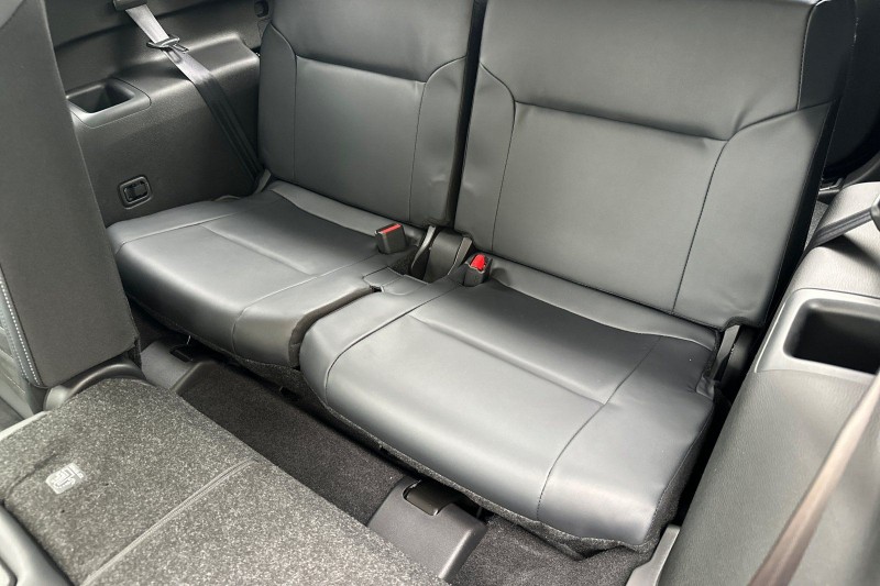 2025 Mitsubishi Outlander SE JA4J3VA82SZ048945