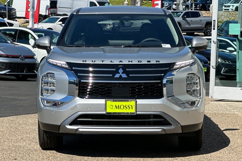 2025 Mitsubishi Outlander SE JA4J3VA83SZ048002