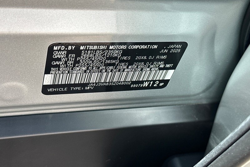 2025 Mitsubishi Outlander SE JA4J3VA83SZ048002