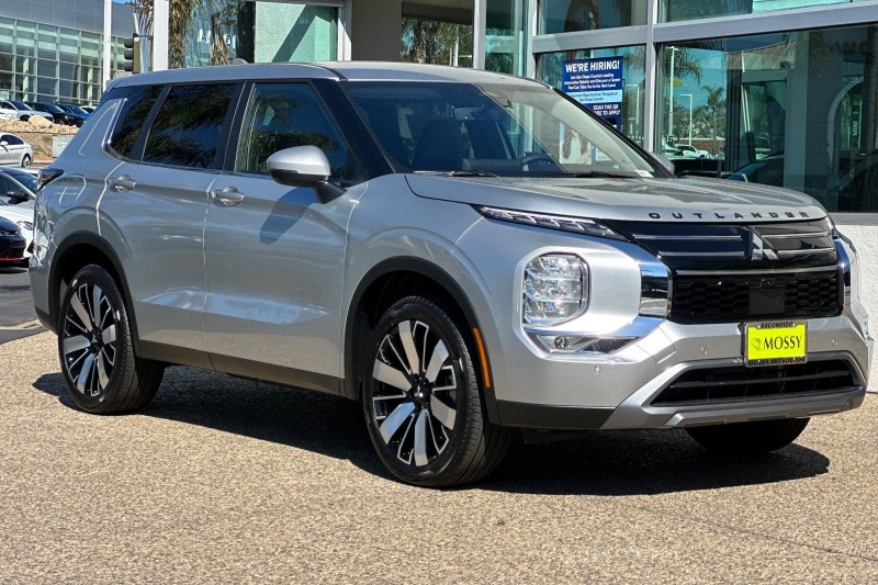 2025 Mitsubishi Outlander SE JA4J3VA83SZ048002