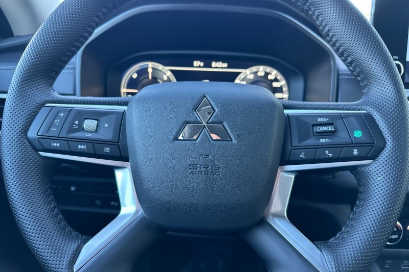 2025 Mitsubishi Outlander PHEV SE JA4T5VA94SZ003548