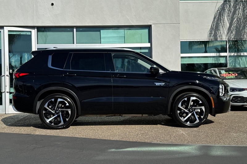 2025 Mitsubishi Outlander PHEV SEL JA4T5WA98SZ002604