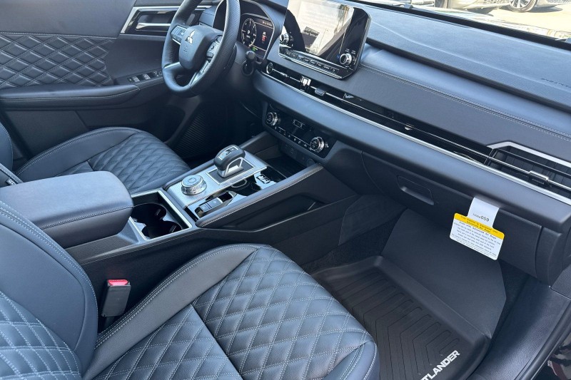 2025 Mitsubishi Outlander PHEV SEL JA4T5WA98SZ002604